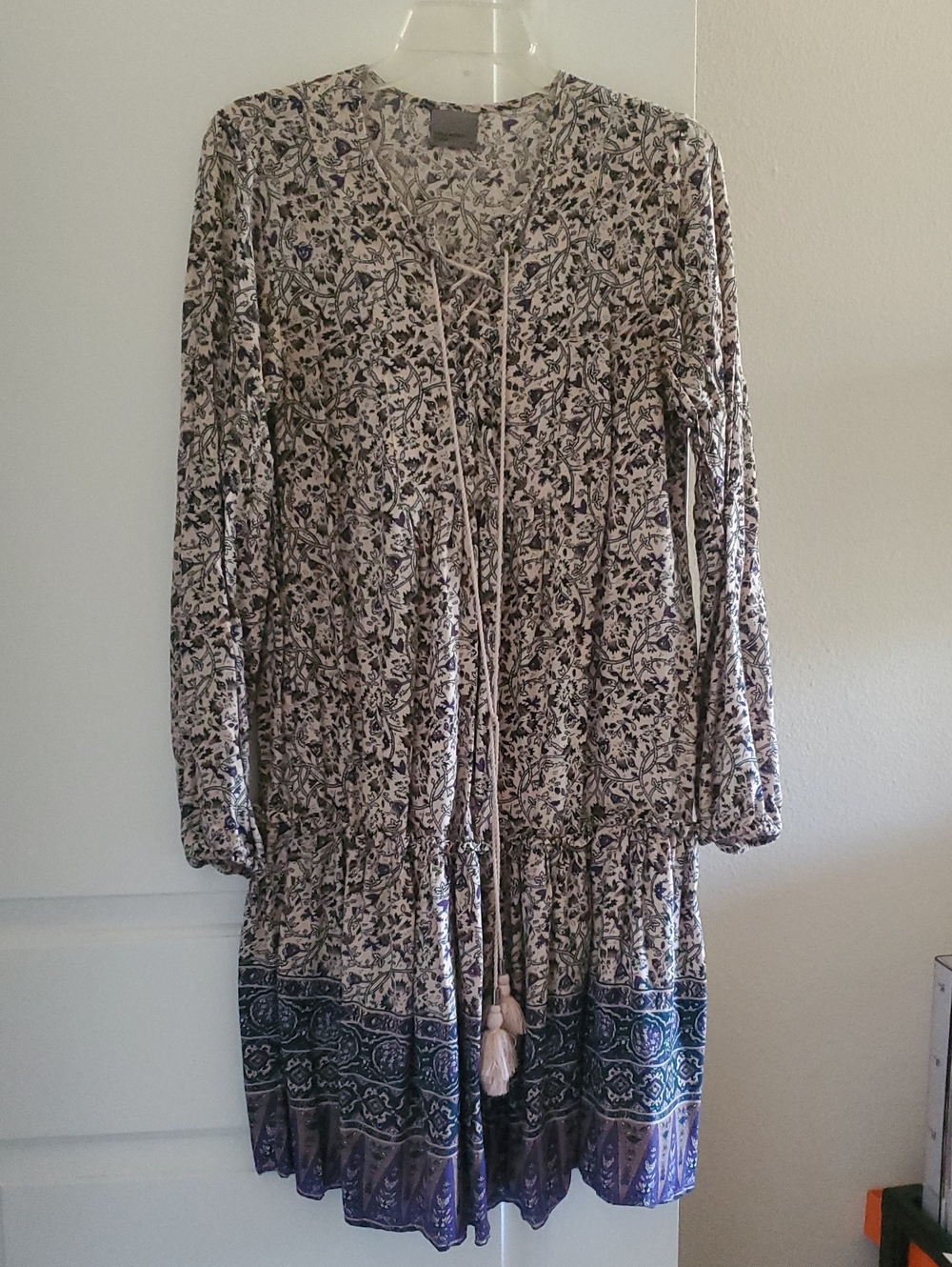 Boho Taupe Lavender Long Sleeve With Tasel Detail Size M